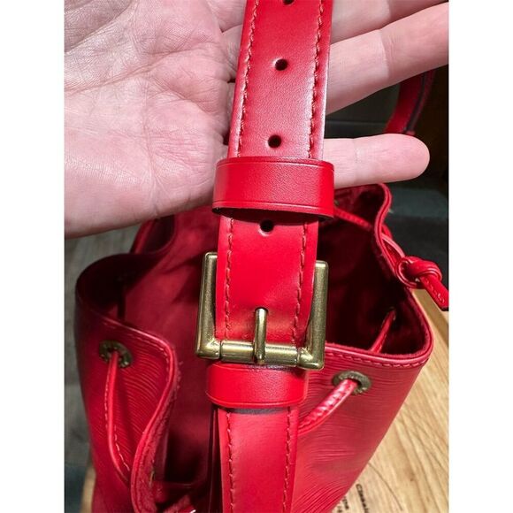 Louis Vuitton Petit Noe Red Epi Leather Vintage Shoulder Bag - Picture 10 of 15